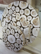 Подставка из можжевельника круглая (диаметр 25см) от магазина ЮТВУД "Корпорация Леса"